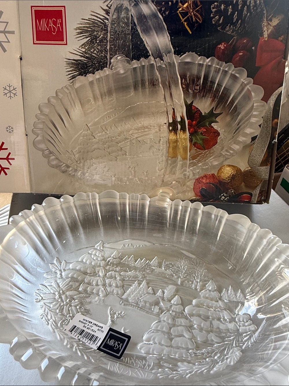 New in Box! Mikasa Clear Frosted Holiday Basket Bowl 9 1/2”